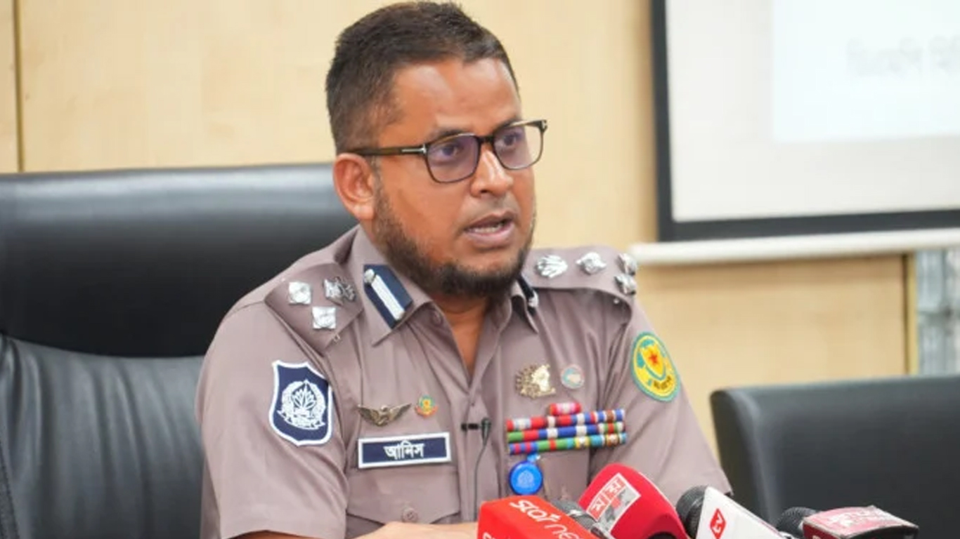 এআই ক্যামেরা ফাঁকি দিতে নম্বরপ্লেট ঢেকে চলাচল, যুবকের জেল-জরিমানা